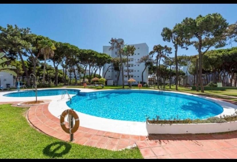 Apartamento Playa Algaida Sitio de Calahonda Exterior photo